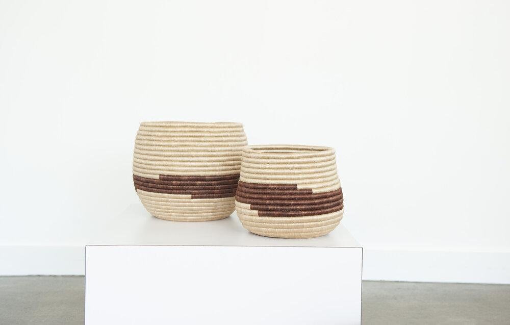 Honey Pot Planter Basket | Brown from Amsha - SHOPELEOS