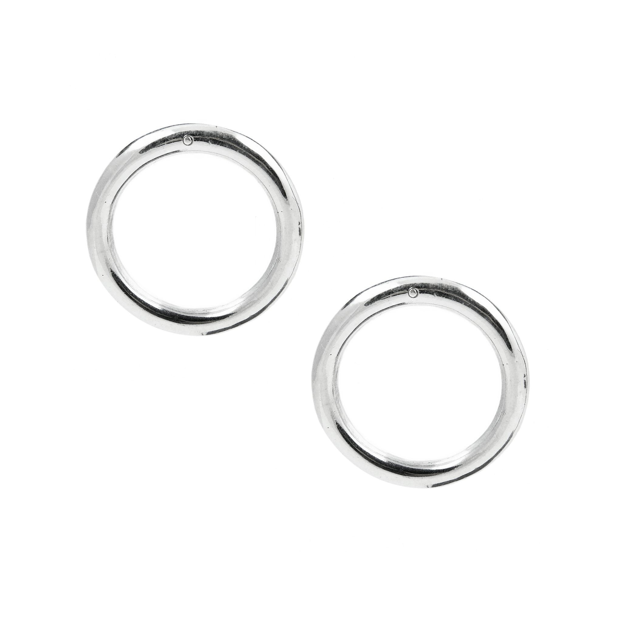 VIRTUOUS CIRCLE EARRINGS 2.8CMcategory_Accessories from ARTICLE22 - SHOPELEOS