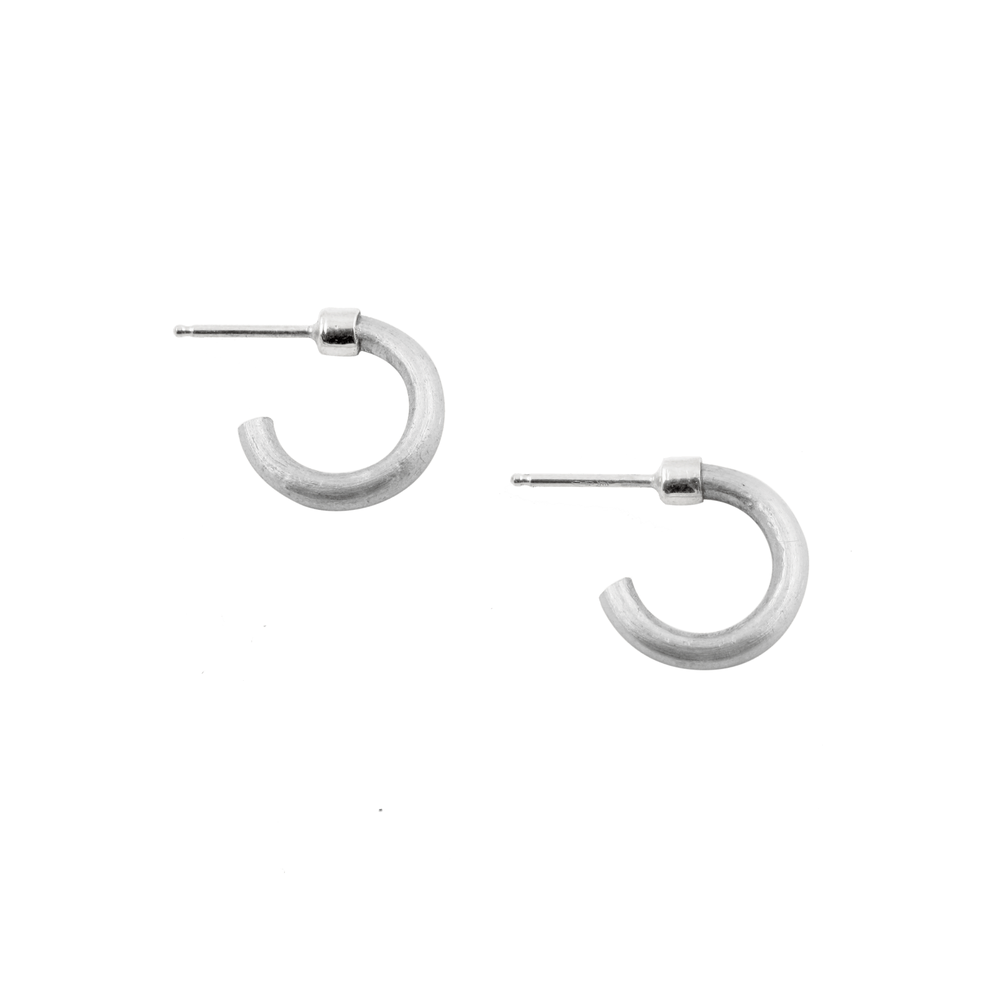 VIRTUOUS CIRCLE MINI HOOP EARRINGScategory_Accessories from ARTICLE22 - SHOPELEOS