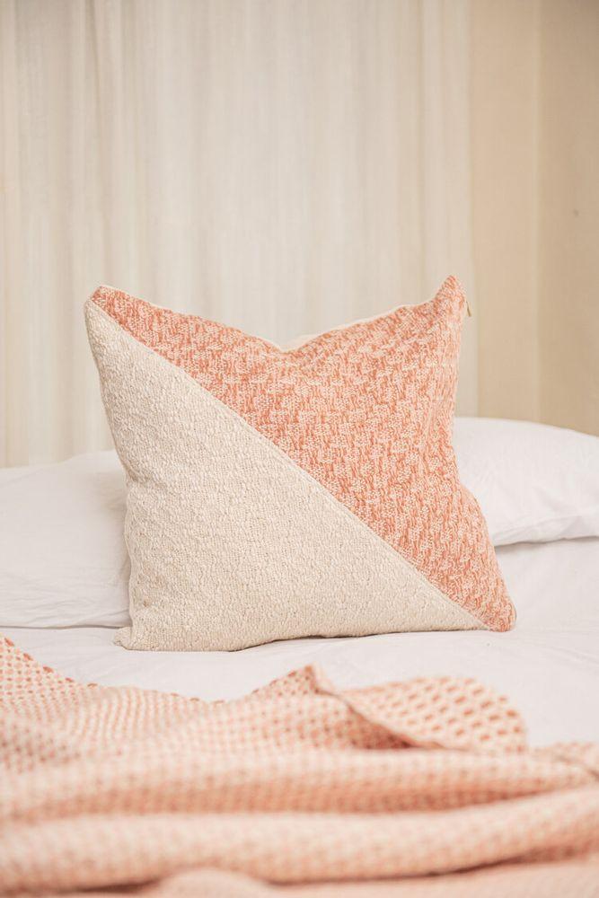 Diagonal Basic Guayaba Pink + Cream Pillowcategory_Décor from Zuahaza - SHOPELEOS