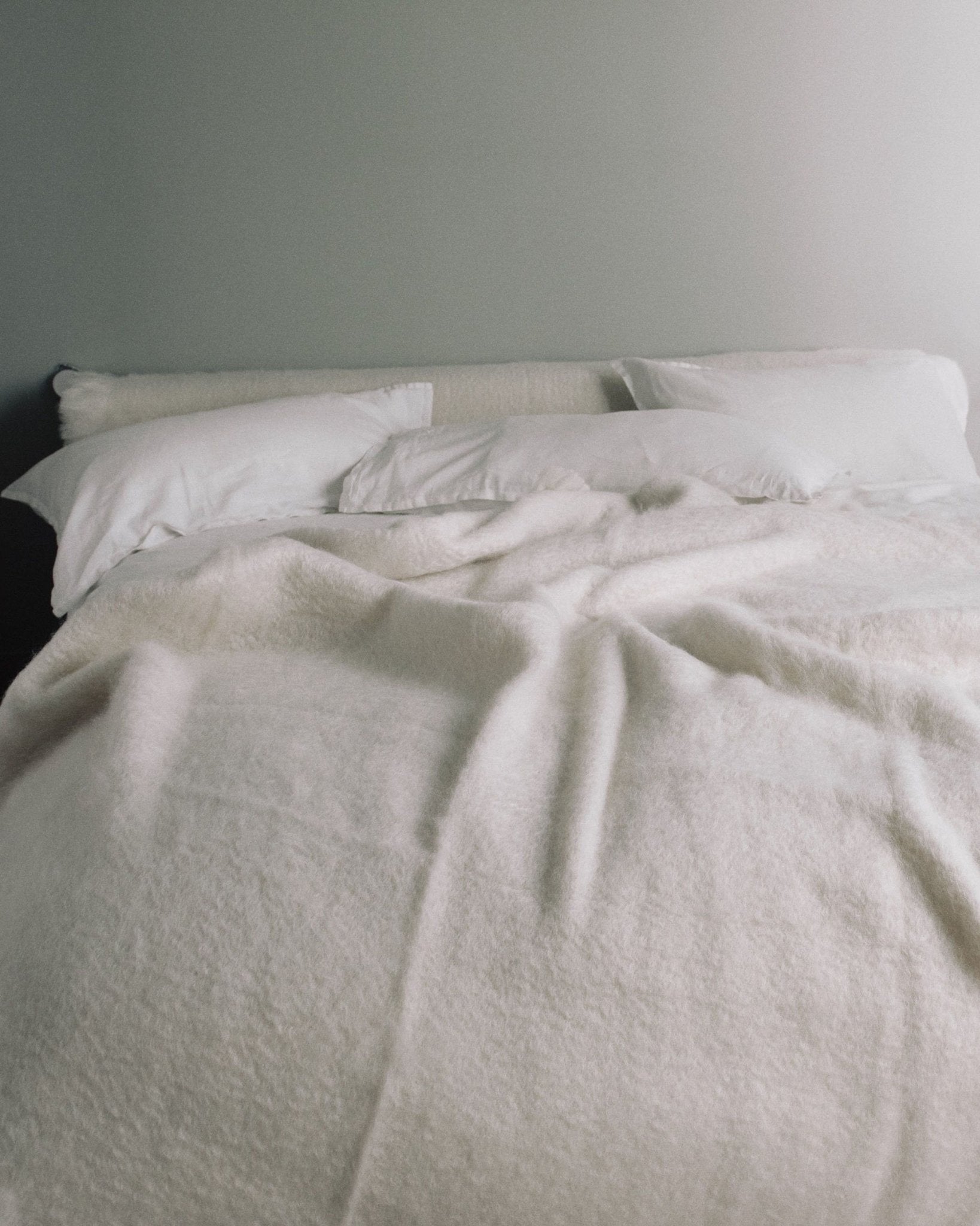 Henrietta Mohair Bed Blanket - Creamcategory_Decor from SUNDAY MORNING - SHOPELEOS